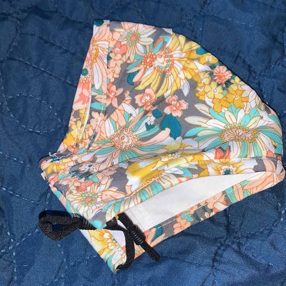 🎁🎭FANTASTIC MASKS 🎭🎁 - Picture 4 of 11